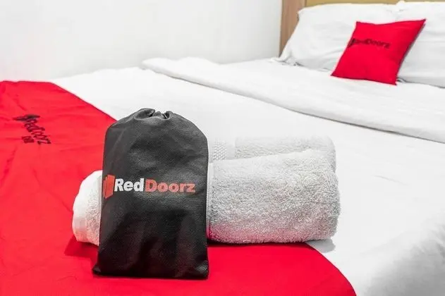 Tek Büyük Yataklı Oda (RedDoorz)