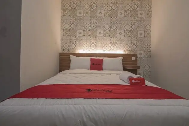 Tek Büyük Yataklı Oda (RedDoorz)