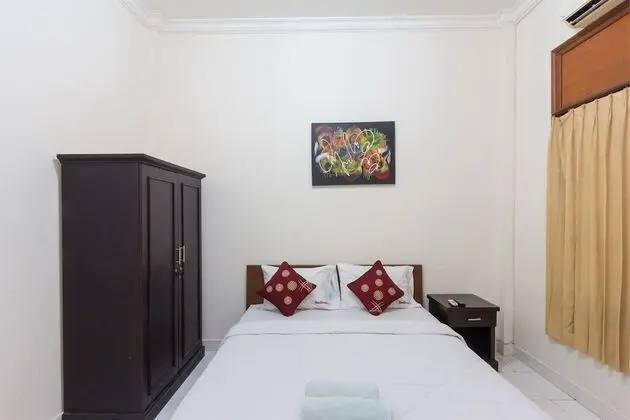 Reddoorz Room