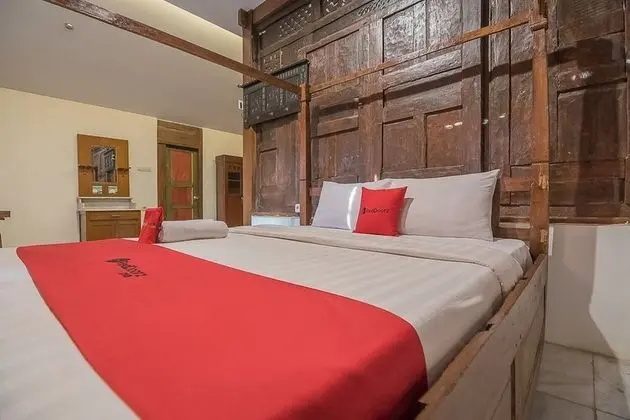 Tek Büyük Yataklı Oda