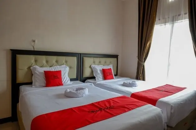 Deluxe İki Ayrı Yataklı Oda (Reddoorz)