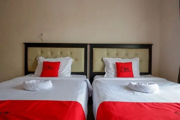 Deluxe İki Ayrı Yataklı Oda (Reddoorz)