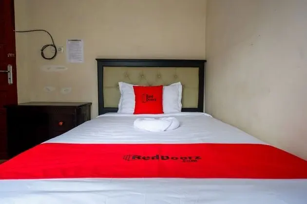 Standard Tek Büyük Yataklı Oda (Reddoorz)