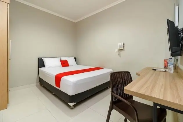 Reddoorz Room