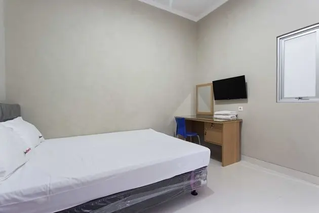 Reddoorz Room