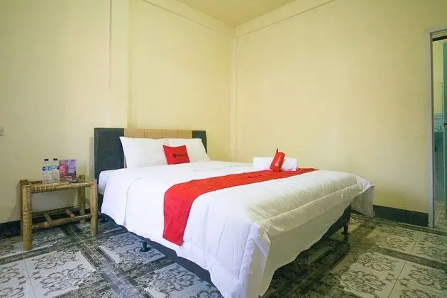 Tek Büyük Yataklı Oda (RedDoorz)