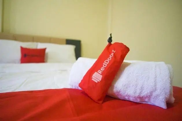 Tek Büyük Yataklı Oda (RedDoorz)