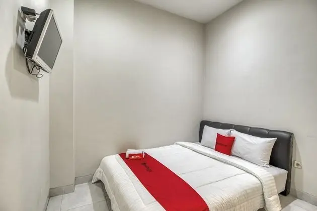 Tek Büyük Yataklı Oda (RedDoorz)