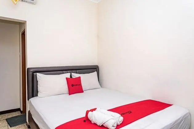 Tek Büyük Yataklı Oda (RedDoorz)