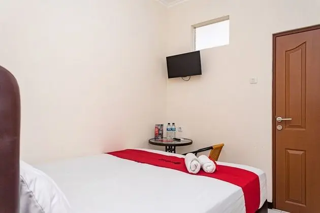 Tek Büyük Yataklı Oda (RedDoorz)