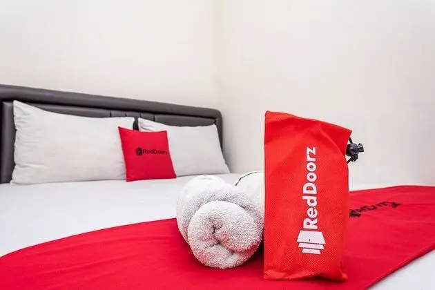 Tek Büyük Yataklı Oda (RedDoorz)