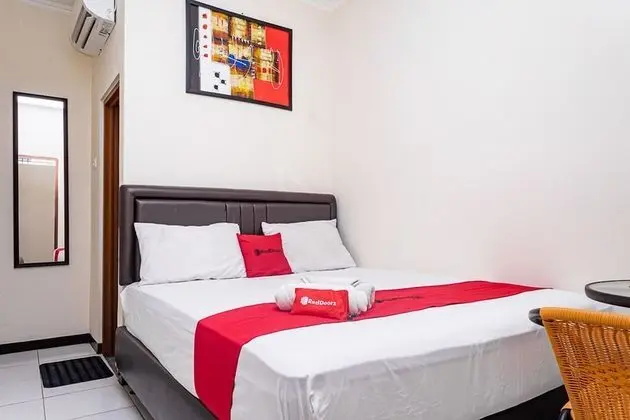 Tek Büyük Yataklı Oda (RedDoorz)