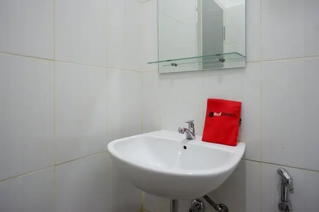 İki Ayrı Yataklı Oda (RedDoorz)