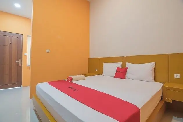 Tek Büyük Yataklı Oda (RedDoorz)