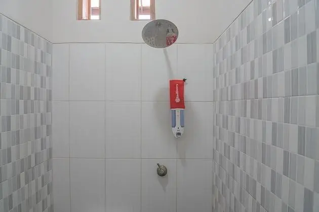 Tek Büyük Yataklı Oda (RedDoorz)