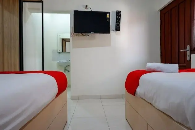 İki Ayrı Yataklı Oda (RedDoorz)