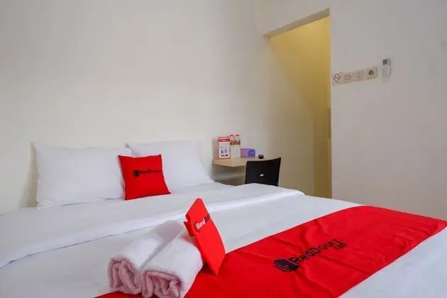 Tek Büyük Yataklı Oda (RedDoorz)