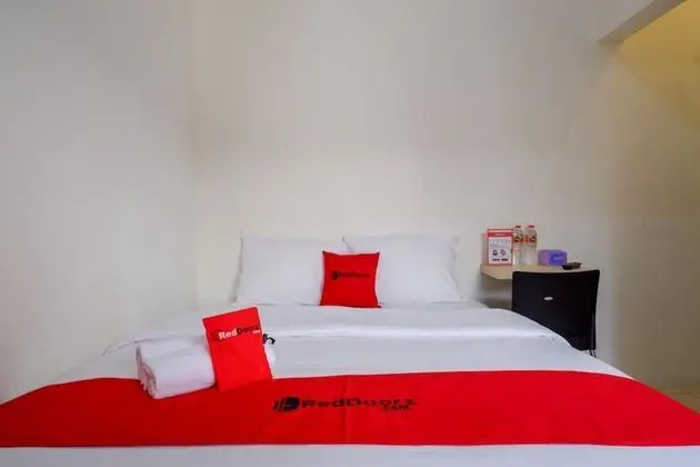 Tek Büyük Yataklı Oda (RedDoorz)