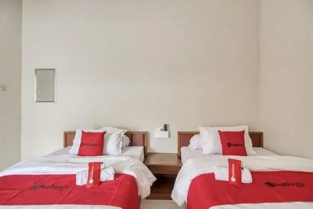 İki Ayrı Yataklı Oda (RedDoorz)