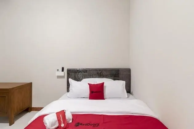 Tek Büyük Yataklı Oda (RedDoorz)