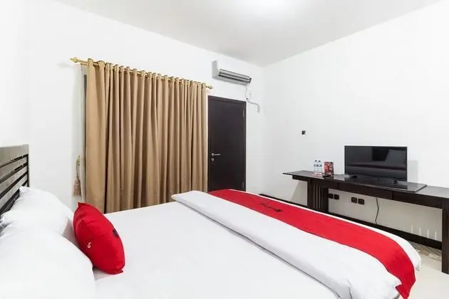 Tek Büyük Yataklı Oda (RedDoorz)
