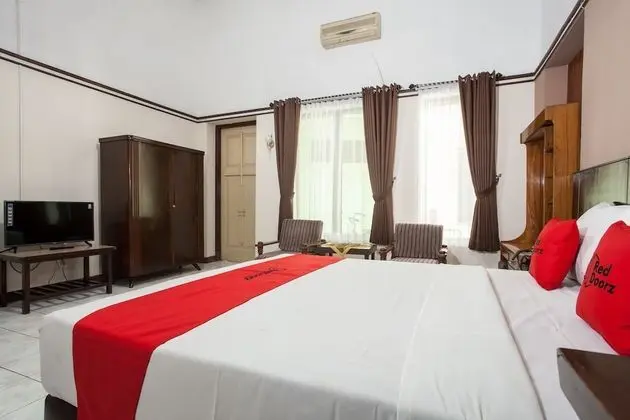 Tek Büyük Yataklı Oda