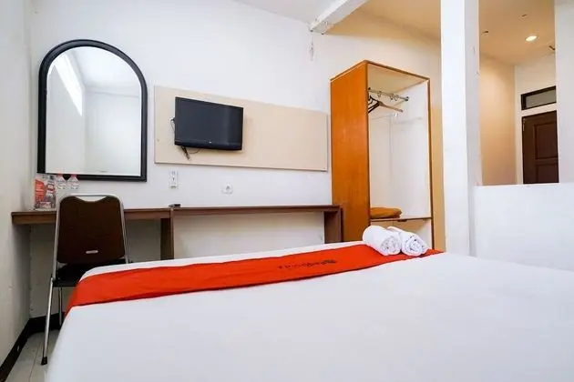 Economy Tek Büyük Yataklı Oda