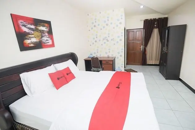 Tek Büyük Yataklı Oda (RedDoorz)