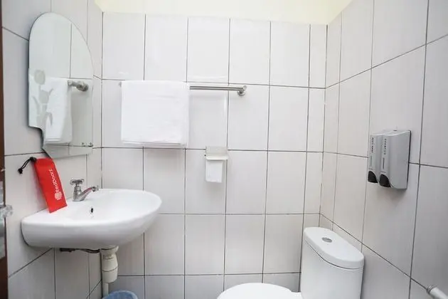 Tek Büyük Yataklı Oda (RedDoorz)