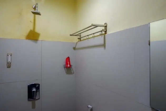 Superior İki Ayrı Yataklı Oda (Reddoorz)