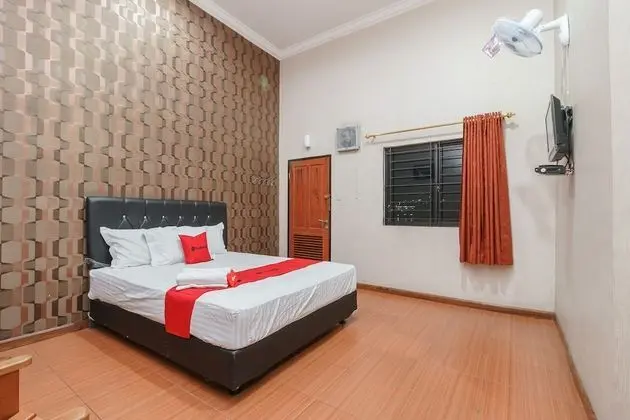 Tek Büyük Yataklı Oda (RedDoorz)