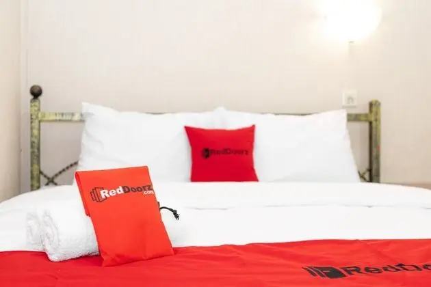 Tek Büyük Yataklı Oda (RedDoorz)
