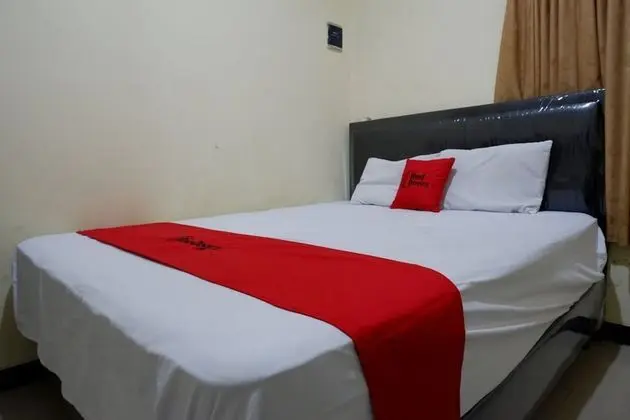 Tek Büyük Yataklı Oda (RedDoorz)