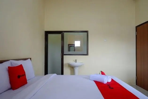 Tek Büyük Yataklı Oda (Reddoorz)