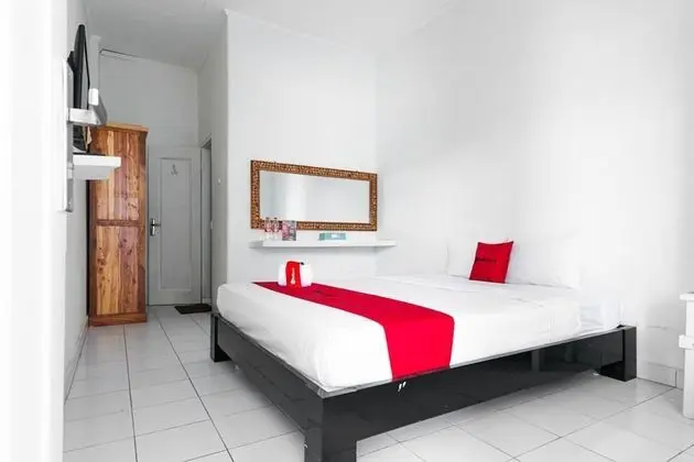 Tek Büyük Yataklı Oda (RedDoorz)