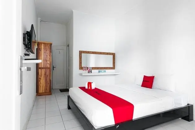 Tek Büyük Yataklı Oda (RedDoorz)