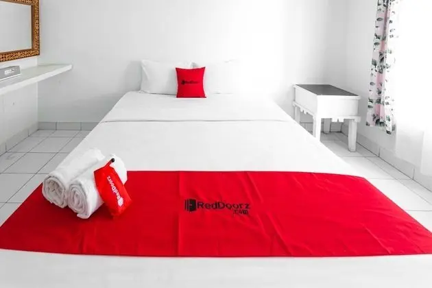Tek Büyük Yataklı Oda (RedDoorz)
