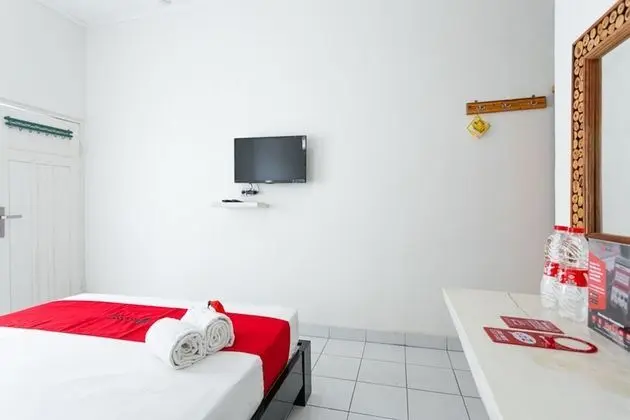 Tek Büyük Yataklı Oda (RedDoorz)