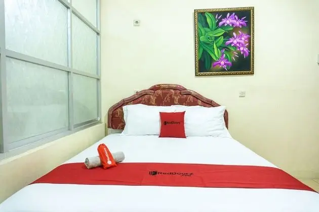 Tek Büyük Yataklı Oda (RedDoorz)