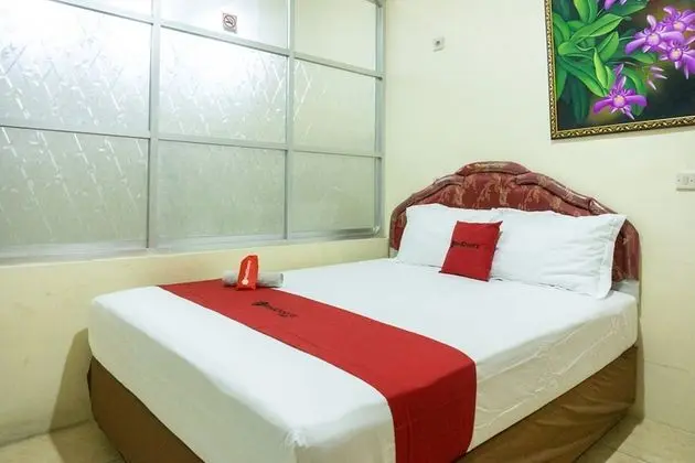 Tek Büyük Yataklı Oda (RedDoorz)