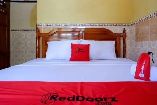 Tek Büyük Yataklı Oda (RedDoorz)
