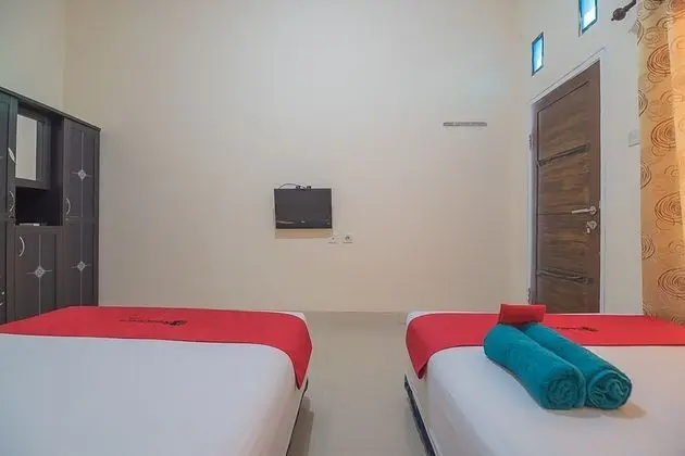 İki Ayrı Yataklı Oda (RedDoorz)