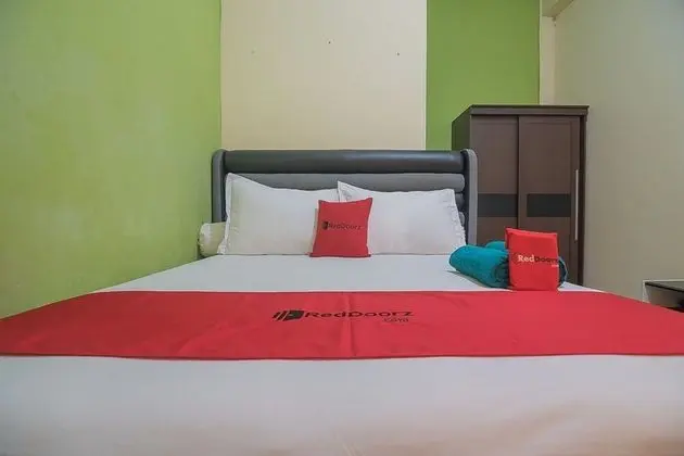 Tek Büyük Yataklı Oda (RedDoorz)