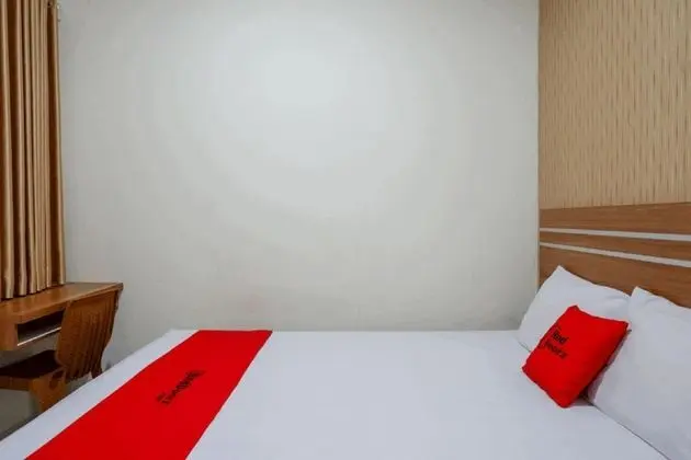 Tek Büyük Yataklı Oda (RedDoorz)
