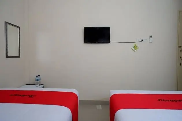İki Ayrı Yataklı Oda (RedDoorz)