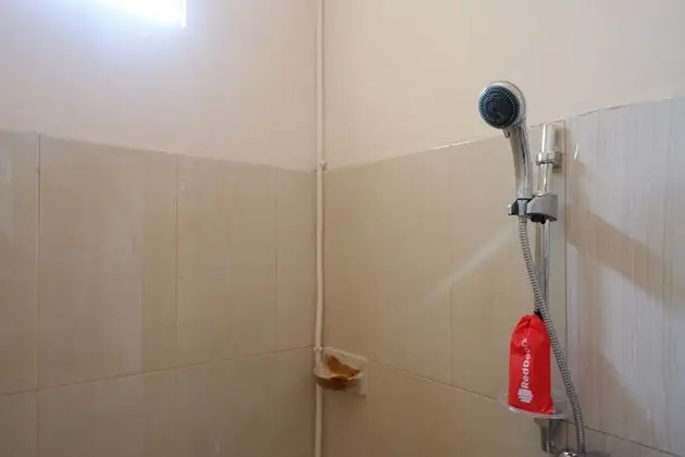 Tek Büyük Yataklı Oda (RedDoorz)