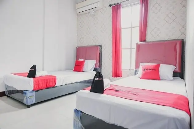 İki Ayrı Yataklı Oda (RedDoorz)