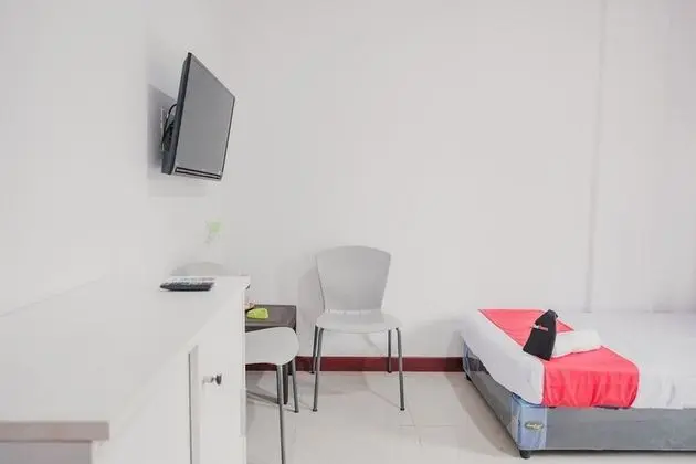 Tek Büyük Yataklı Oda (RedDoorz)