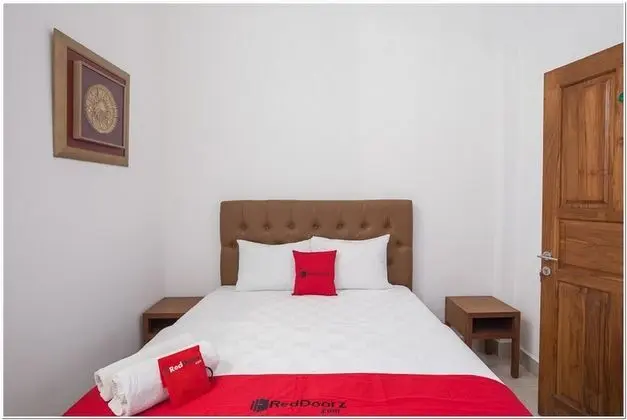 Tek Büyük Yataklı Oda (RedDoorz)