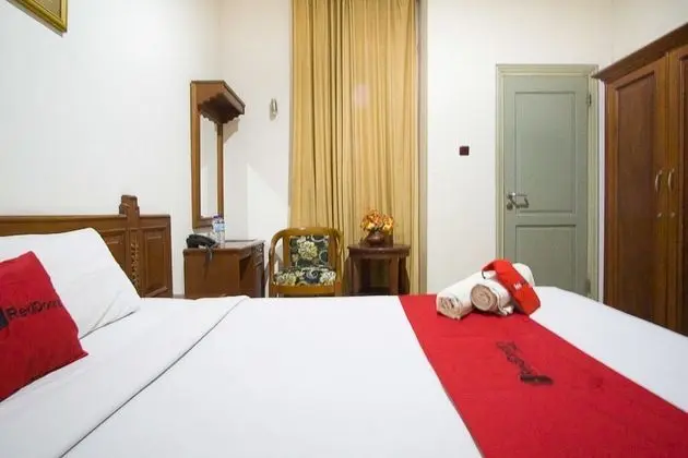 Tek Büyük Yataklı Oda (RedDoorz)